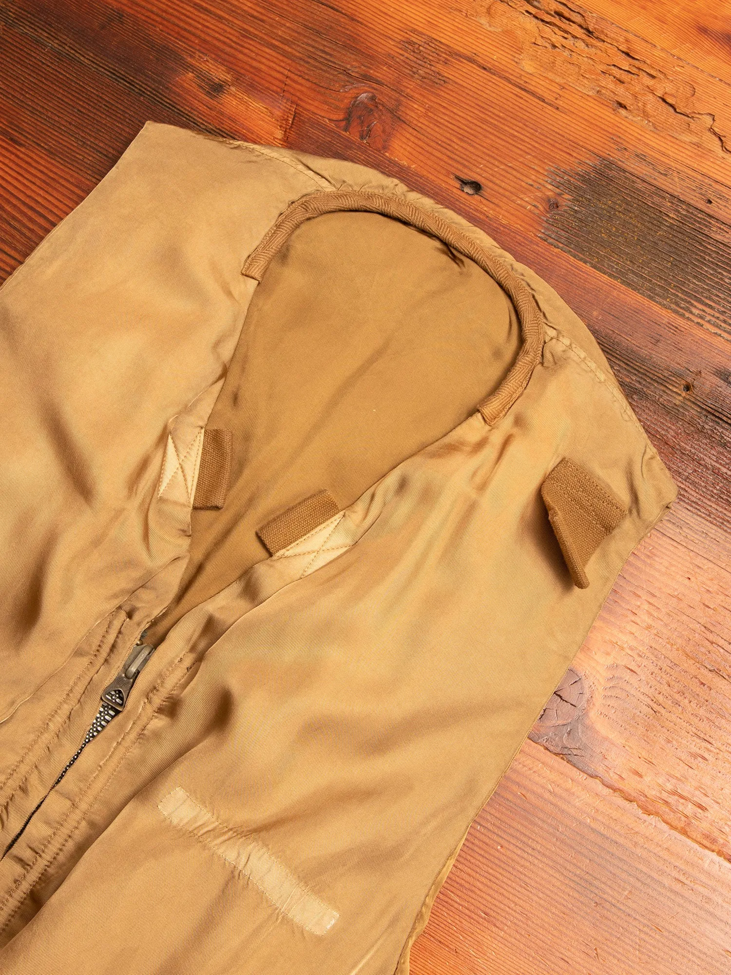 Harrier Down Vest in Khaki